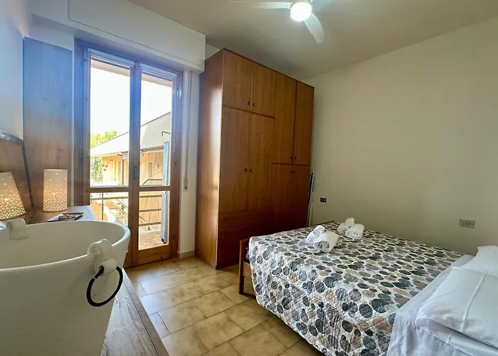 Apartman Casa Mary - 800 M Dal Mare, Ideale Per Famiglie, Aria Condizionata